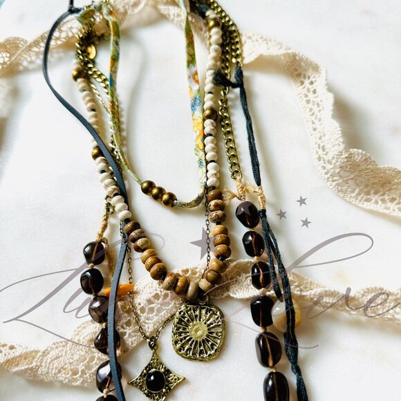 FREE PEOPLE x Ariana Ost Wavey Baby Layered Necklace In Natural NWT - Picture 5 of 6